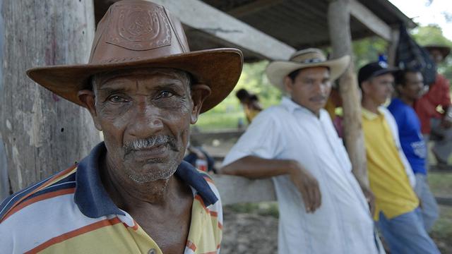 Colombie, paysans d'Uraba déplacés de force. [Jean-Claude Gerez.]