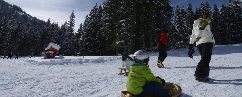 Sur les pistes de Morgins, en Valais. [Keystone - Maxime Schmid]