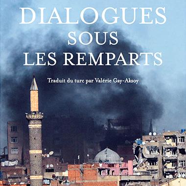 La couverture de "Dialogues sous les remparts" de Oya Baydar. [Phébus]