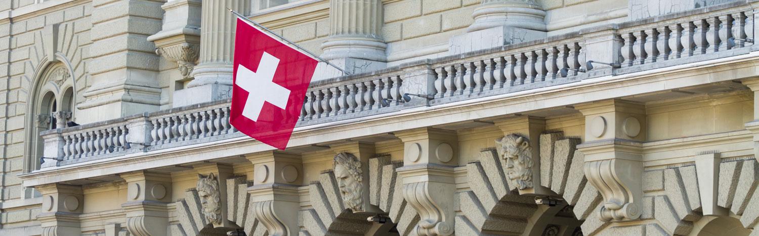 Banner du dossier RTS Découverte sur la neutralité suisse [depositphotos - william87]