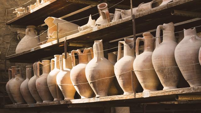 Des découvertes anciennes et des artefacts dans la ville antique de Pompéi en Italie. [Fotolia - Michal]