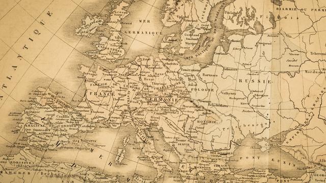 Ancienne carte de l'Europe [Fotolia - moonrise]