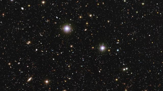 Galaxies clusters [ESO - ©Mario Nonino, Piero Rosati]