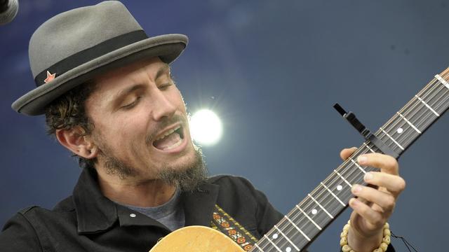 John Wilshire du trio John Butler, au Paléo Festival de Nyon le 24 juillet 2010. [Laurent Gillieron]