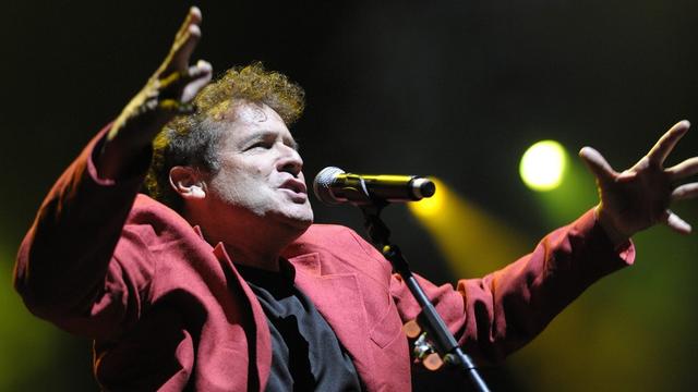 Johnny Clegg sur la Grande Scène du Paléo Festival de Nyon le 22 juillet 2010. [Laurent Gilliéron]