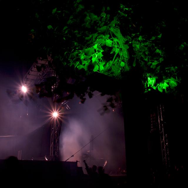 Balade nocturne au Festival de la Cité. Lausanne, du 28 juin au 3 juillet 2011. [Catherine Rüttimann]