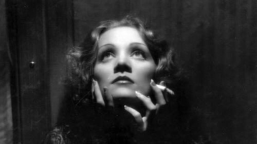 Marlene Dietrich in "Shanghai express", 1932 by Don English; Paramount Pictures [Paramount Pictures]