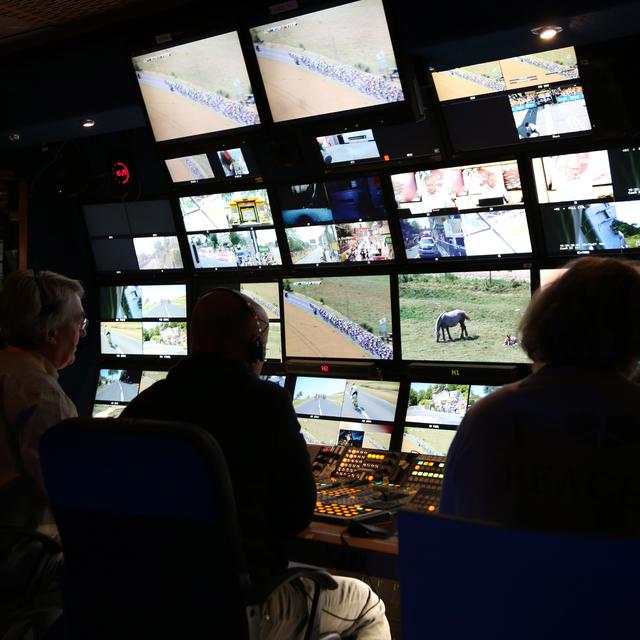 Dans les coulisses du Tour de France [RTS/Upside TV]