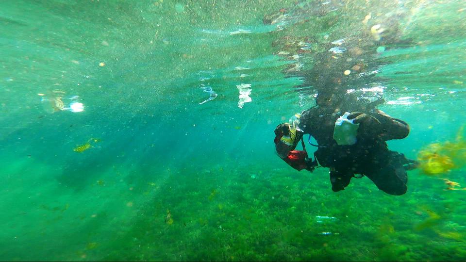 Des microplastiques dans l’air et dans l’eau.