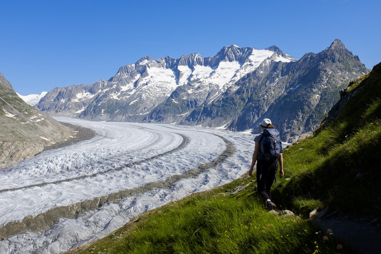 Vue sur le glacier d'Aletsch, en Valais, ce 8 juillet 2018. [Keystone - Anthony Anex]