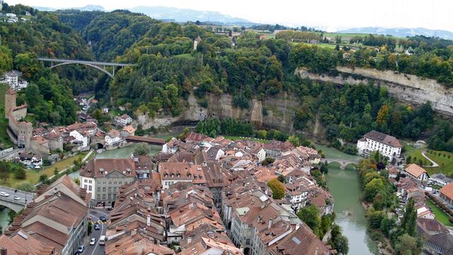 La vieille ville de Fribourg et la Sarine.
celeste clochard
Fotolia