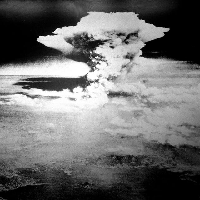 La bombe atomique d'Hiroshima, ou quand la science détruit la vie au lieu de l'améliorer.
Collection Roger-Viollet
AFP [Collection Roger-Viollet]