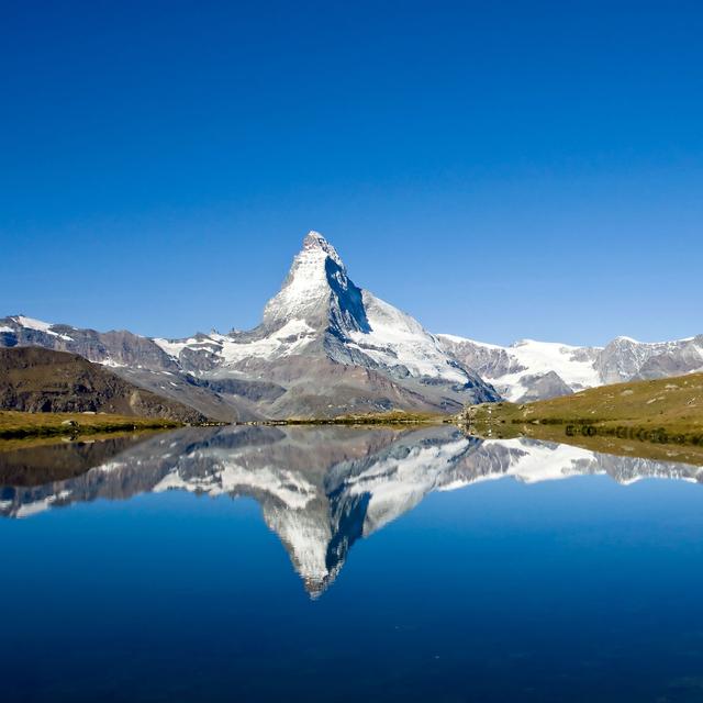 Un lac dans la région du Cervin.
Elxeneize
Fotolia [Elxeneize]