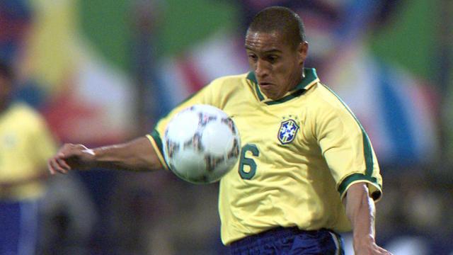 Le défenseur brésilien Roberto Carlos lors de la rencontre France-Brésil du 3 juin 1997.
Vincent Amalvy
AFP [Vincent Amalvy]