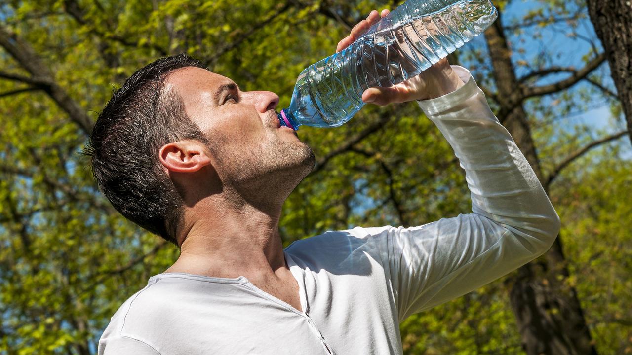 Certaines personnes boivent jusqu'à 24 litres d'eau par jour.
beatrice prève
Fotolia [beatrice prève]