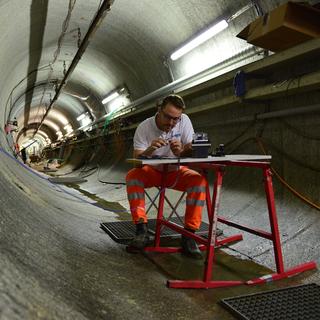 Un technicien au travail dans un des tunnels du laboratoire souterrain du Grimsel. 
Peter Rüegg
ETH Zurich [ETH Zurich - Peter Rüegg]