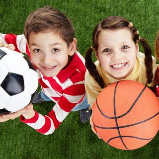 La pratique du sport est importante pour le développement des enfants.
Pressmaster
Fotolia [Pressmaster]