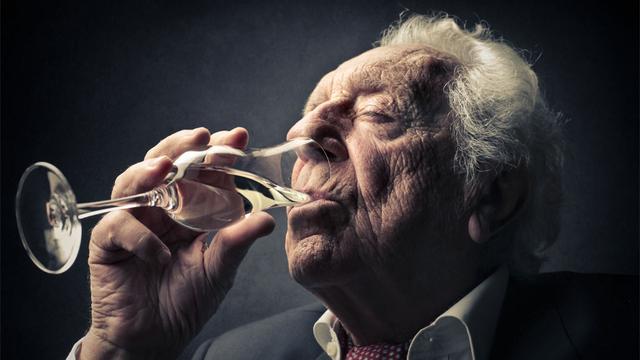 L'alcoolisme des seniors est souvent invisible.
Olly
Fotolia [Olly]