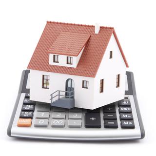 Le changement du taux hypothécaire de référence induit des modifications du prix du loyer. [Jakub Krechowicz]