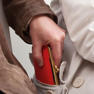 Les pickpockets font les poches du public des festivals en toute discrétion. [Photographee.eu]