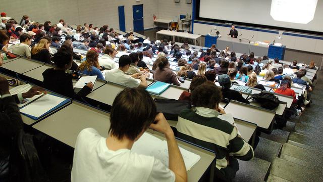 Les étudiants suisses seront-ils exclus des programmes Erasmus? [Martial Trezzini]