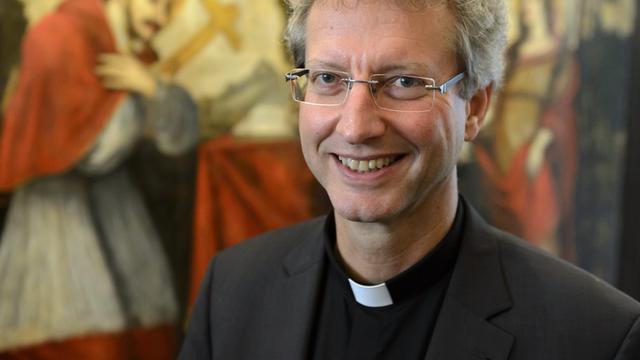 MGR Alain de Raemy, évêque auxiliaire du diocèse de Lausanne, Genève et Fribourg. [Keystone - Laurent Gilliéron]