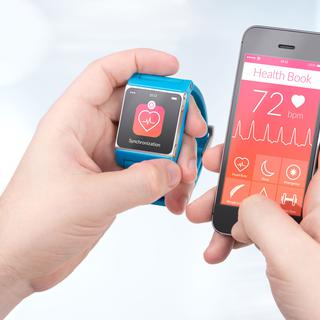 Les applications santé ou les montres connectées font de plus en plus d'adeptes. [Fotolia - alexey boldin]