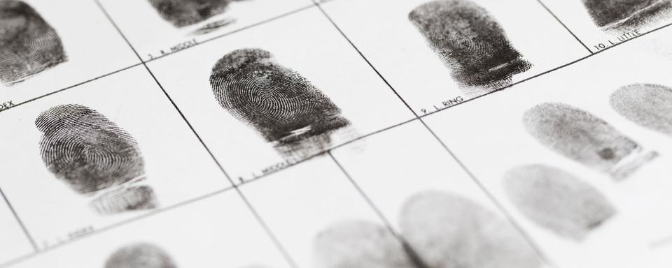 Les criminels restent-ils fichés? [fotolia - laubelstockphoto]