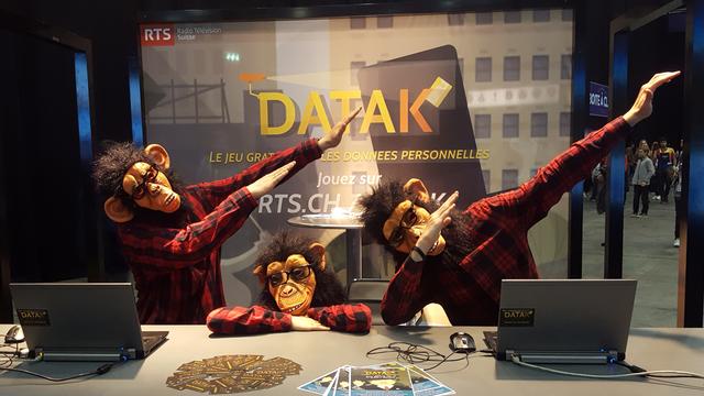 Le stand "Datak" au Royaume du Web à Genève. [RTS]