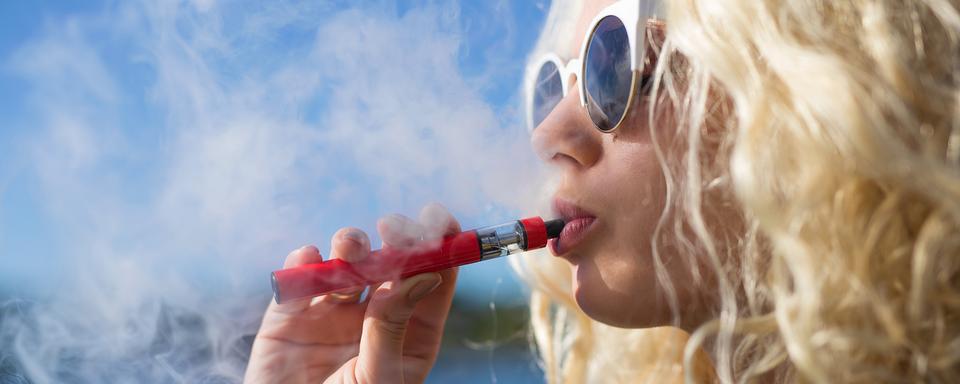 L'e-cigarette est devenue un véritable phénomène de société. [fotolia - Kaspars Grinvalds]