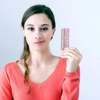 Une pilule contraceptive coûte environ 300 francs par an. [BSIP - B. BOISSONNET]