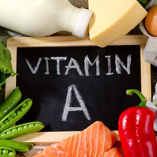 La vitamine A a quelques dossiers en charge: l’immunité et la reproduction cellulaire. [Depositphotos - bit245]