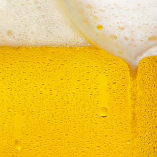 0,5% d’alcool dans une bière étiquetée sans alcool: une pratique fréquente et légale qui suscite plusieurs questions. [Depositphotos - pogonici]