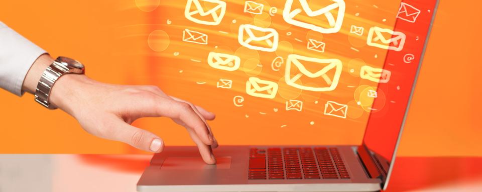 Ecobilans: les mails [Depositphotos - ra2studio]