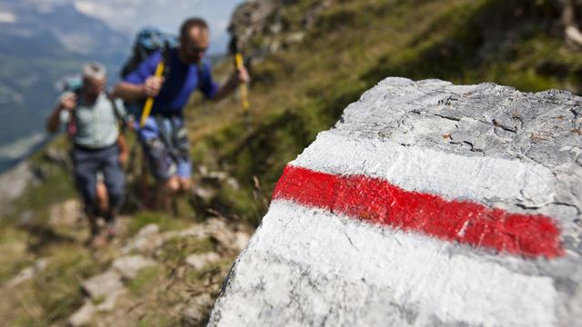 En montagne, c'est la randonnée pédestre qui provoque le plus d'accidents. [Keystone - Alessandro della Bella]