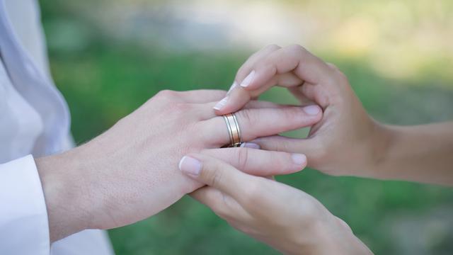 Le mariage en Suisse malgré le coronavirus. [Depositphotos - Tverdohlib.com]