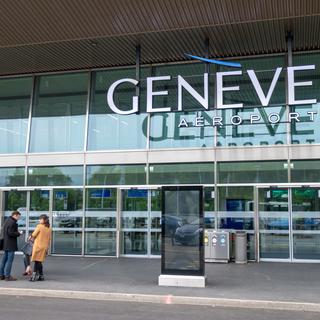 Genève Aéroport supprime une vingtaine de postes et suscite l'ire du personnel [Depositphotos - toxawww]