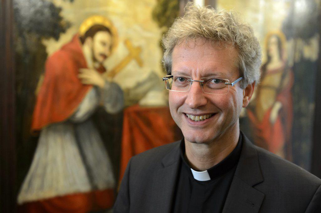 Monseigneur Alain de Raemy dirige ad interim le diocèse de Lugano. [Keystone - Laurent Gilliéron]