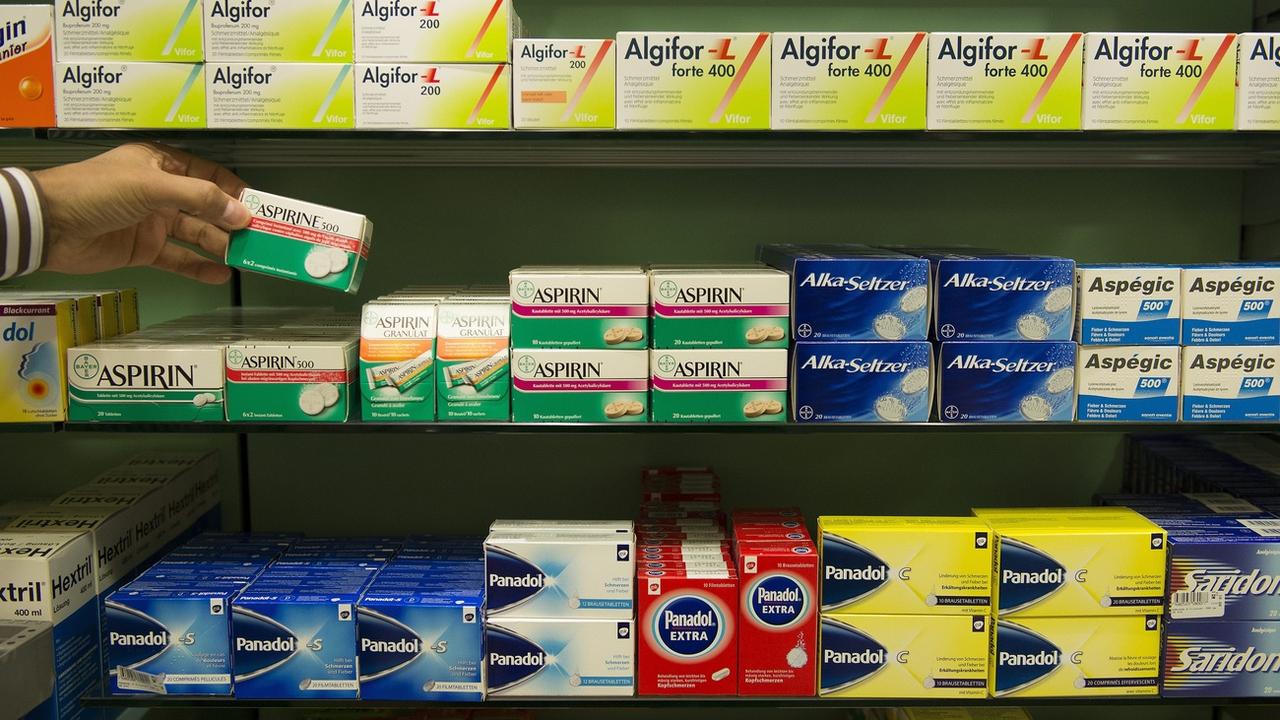La France veut relocaliser la production de 50 médicaments stratégiques. [Keystone - Peter Schneider]