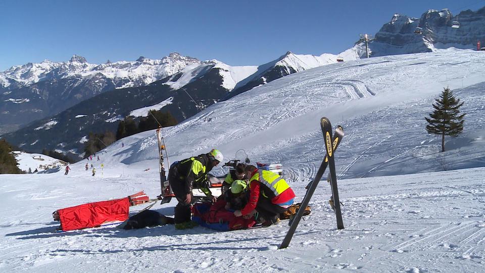 Avec les sauveteurs en montagne [RTS/Capture d'écran]