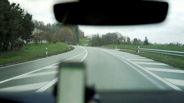 Téléphone au volant, drame au tournant. [RTS]