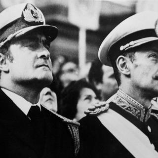 L'amiral Massera aux côtés de Jorge Videla, chef de la première junte. [reuters / archives]