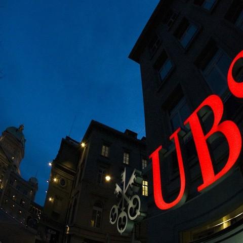 La banque UBS sur la Place fédérale à Berne. [michael buholzer / reuters]