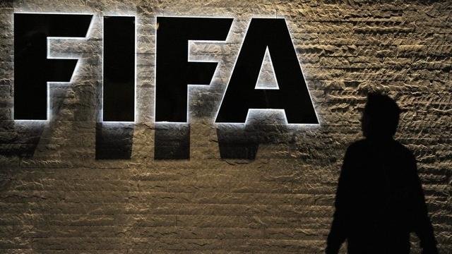 La FIFA réexaminera le cas des membres de son comité exécutif dans 4 semaines. [Keystone]