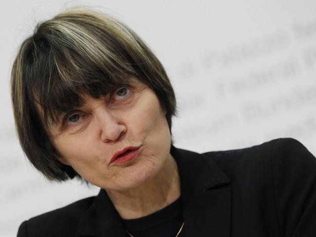 Micheline Calmy-Rey ce lundi lors de la conférence de presse sur le sommet de la francophonie. [reuters / pascal lauener]