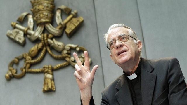 Le porte-parole du Vatican Federico Lombardi lors de la conférence de presse. [keystone / andrew medichini]