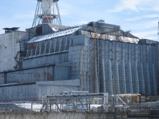 Le sarophage de la centrale nucléaire de Tchernobyl. [Y.Van der Schueren / RSR]