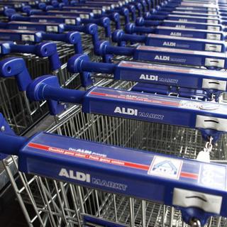 L'arrivée d'Aldi et de Lidl sur le marché suisse a poussé les concurrents à baisser les prix. [reuteurs]