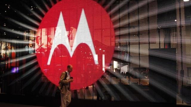 Motorola a été l'un des premiers fabricants de mobiles à passer totalement son offre sur Android. [RickWikings - Reuters]