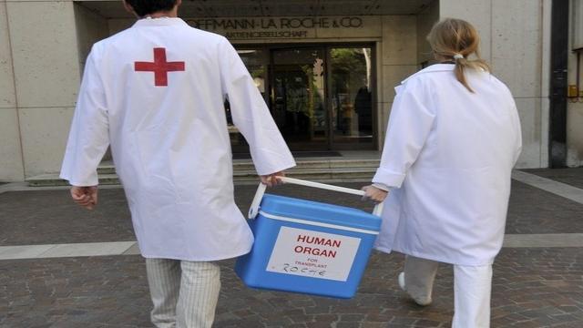 La Suisse est en queue de peloton dans le domaine du don d'organes. [Georgios Kefalas / Keystone]
